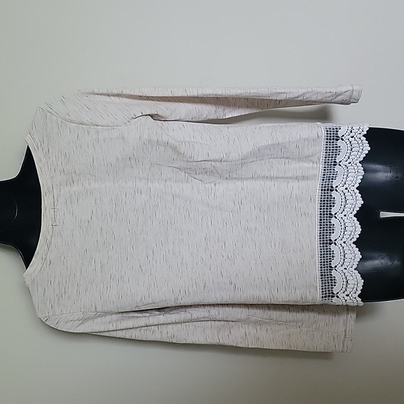 Chip & Pepper Sweatshirt with Crochet Detail - Picture 2 of 4